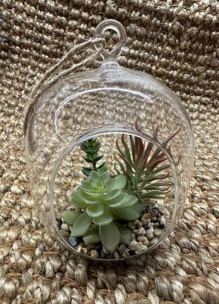 Сукуленты в стекле, искусственные цветы композиции