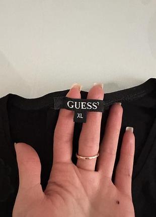 Чорна футболка guess4 фото