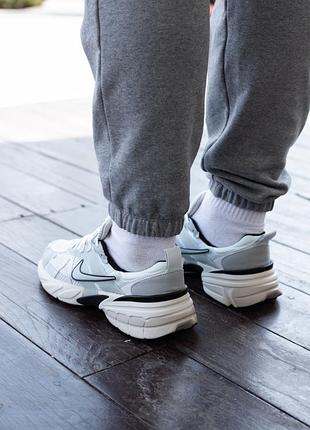 Кроссовки мужские nike v2k run "Icons platinum wolf grey"