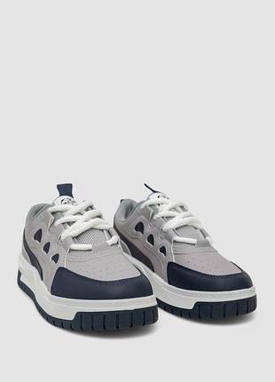 Кросівки чоловічі + подарунок 3 пари носків