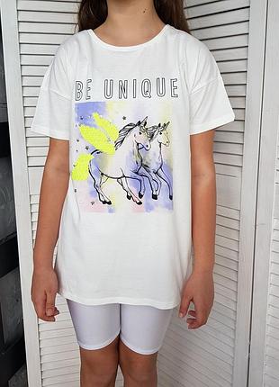 Трикотажная футболка с паетками жалюзи единороги