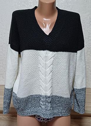 Жіночий светр