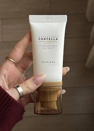 Сонцезахисний крем з центелою skin1004 madagascar centella air-fit suncream light spf30 pa++++ 50 ml