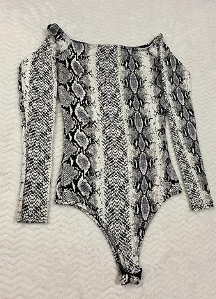 Боди plt prettylittlething
