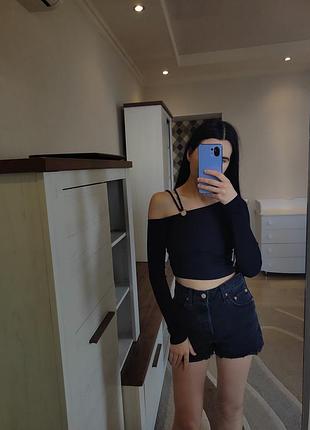 Чорний лонг bershka чорний лонгслів bershka