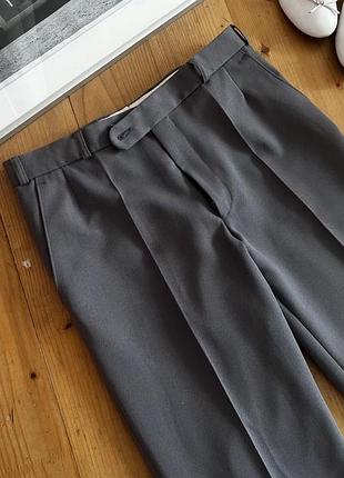 Серые брюки s m 6