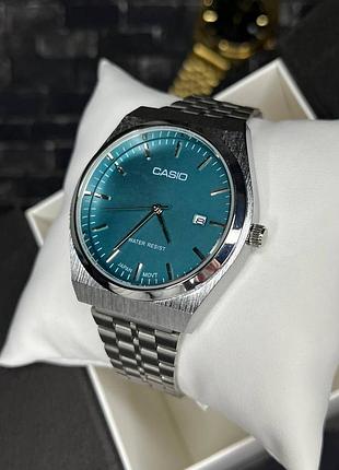 Годинник casio