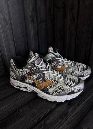 Mizuno wave alchemy 11