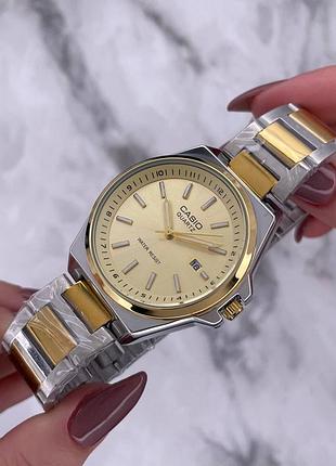 Годинник casio