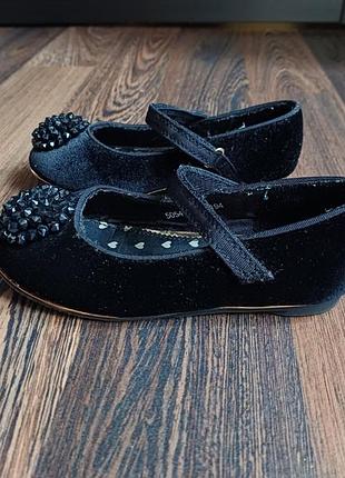 Дитячі сандальки