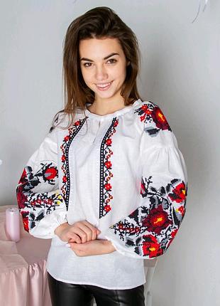 Жіноча вишиванка