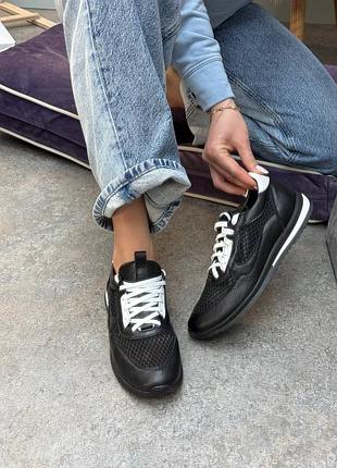 Кроссовки женские с сеткой