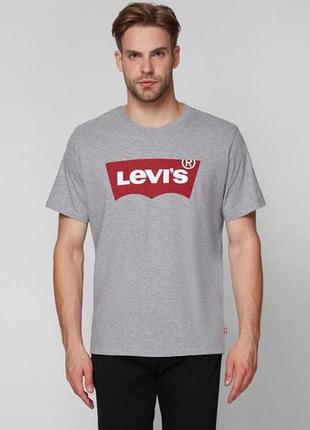 Нова футболка levis розмір l