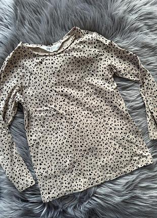 Тоненька кофтинка на дівчинку