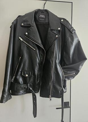 Жіноча куртка-косуха zara; розмір м