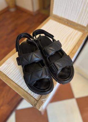 Босоніжки з натуральної шкіри