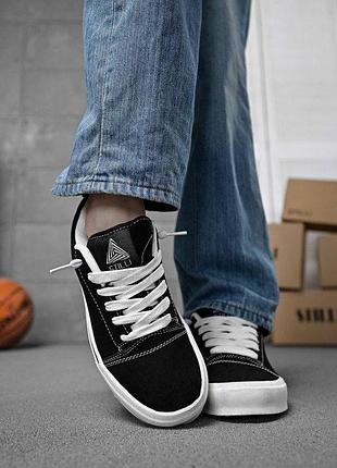 Женские кроссовки stilli vansse