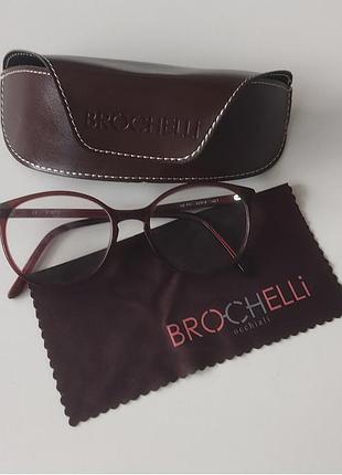 Новий футляр на липучці brochelli