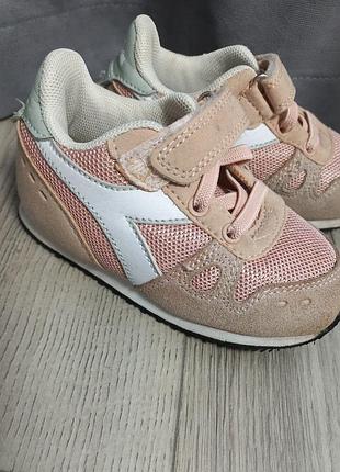 Кросівки diadora для дівчинки
