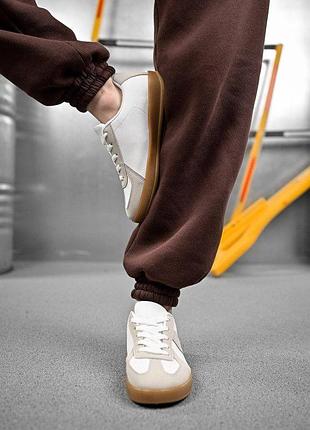 Женские кроссовки arion