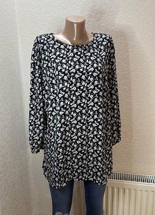 Блуза жіноча