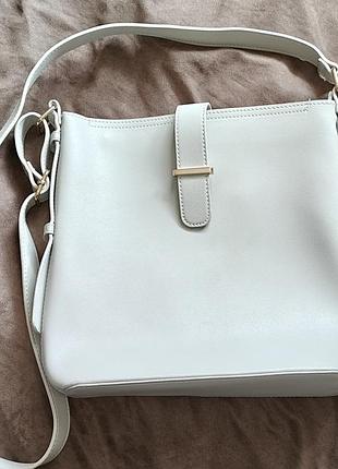 Серая летняя сумка кроссбоди через плечо