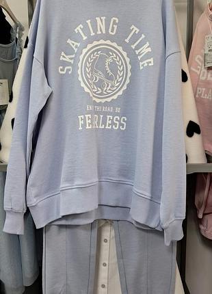 Костюм на девочку в нежном голубом цвете.. джоггеры на резинке и с карманами сзади 100%котон.