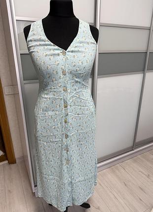 Платье из вискозы