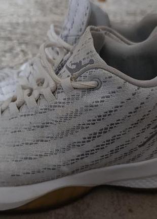 Кросівки чоловічі