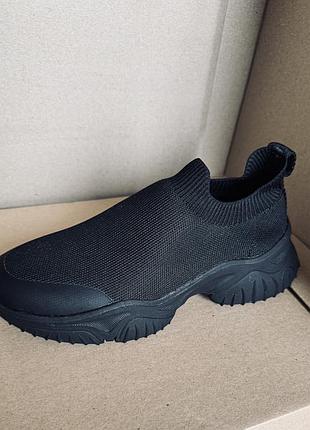 Кросівки жіночі reserved, 37, чорні, нові