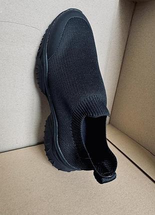 Кросівки жіночі reserved, 37, чорні, нові