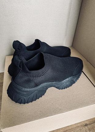 Кросівки жіночі reserved, 37, чорні, нові