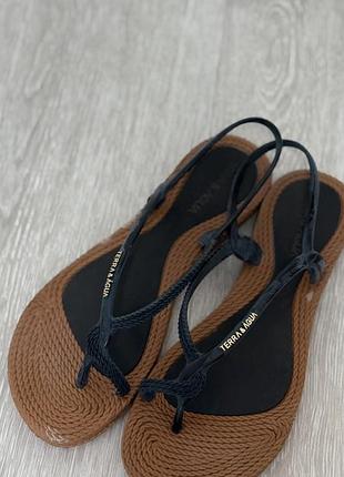 Босоніжки  жіночі terra agua eur 40