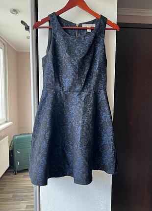 Платье от forever 21.