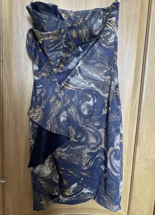 Якісне ефектне мініплаття на фігурі 44 р