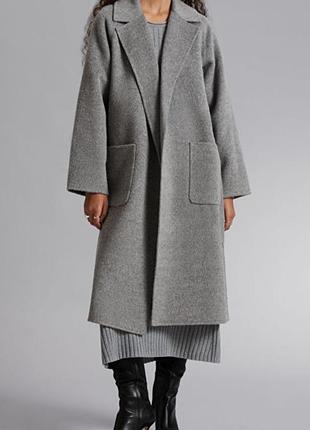 Пальто весеннее серое
