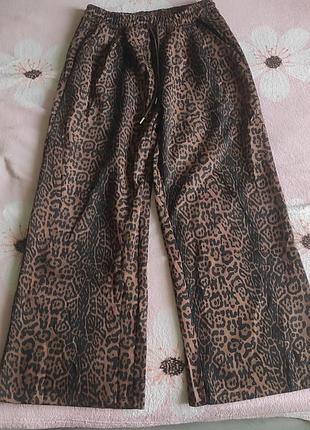 Штаны палаццо, новые, большой размер.