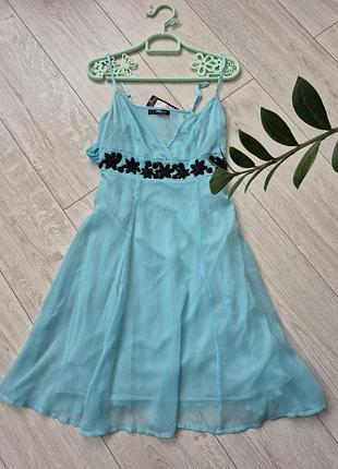 Новое нарядное женское платье меди