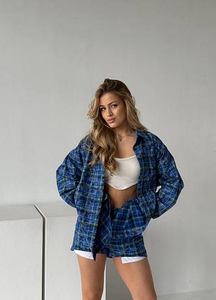 Жіночий костюм у клітинку сорочка та шорти