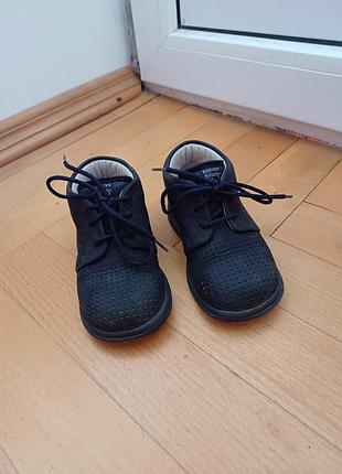 Демисезонные ботиночки chicco