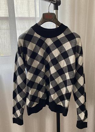 Жіночий светр