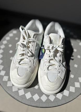 zapatillas de running New Balance entrenamiento tope amortiguación talla 23