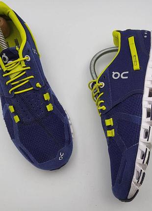 Оригинальные беговые кроссовки от швейцарского бренда on cloud