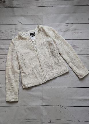 Молочный пиджак от massimo dutti