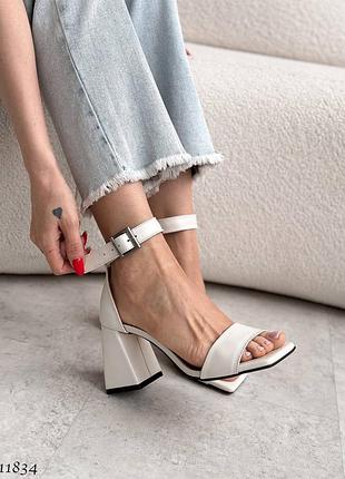 Красиві шкіряні босоніжки в світло бежевому/лотос  кольорі виробництво🇺🇦