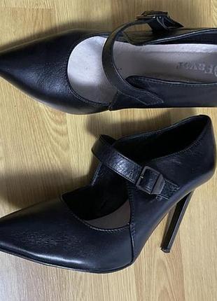 Туфлі шкіряні