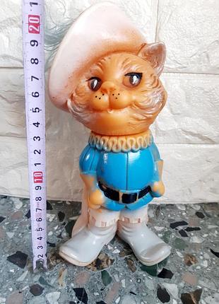 Игрушка резиновая, советская. кот в сапогах 5