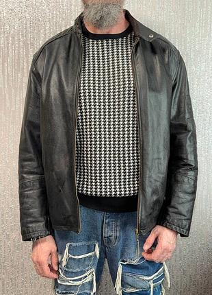Куртка кожаная.