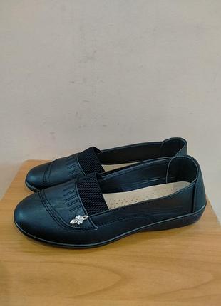 Балетки, туфли женские черные с резинкой.и-8516.
размеры:37-42
цена-500грн