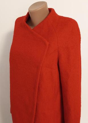 Легке пальто 44% вовна
      дорогова бренда
    autograph